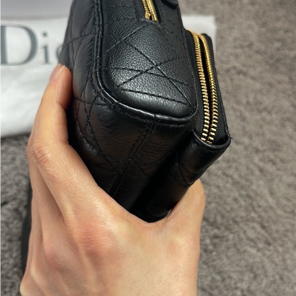 CHRISTIAN DIOR - Picture 4 of 10